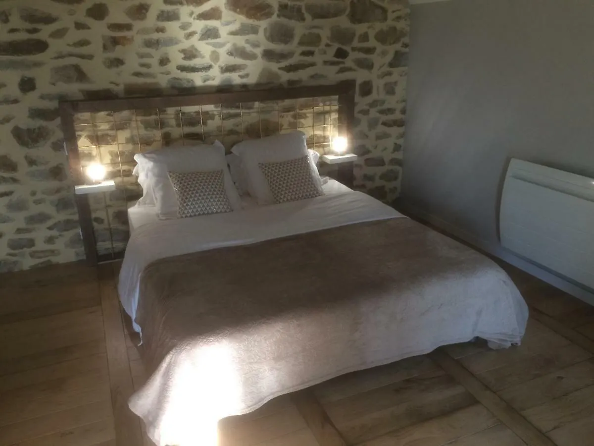 La Chambre Montbrault Fleurigné